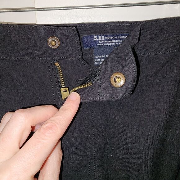 5.11 tactical mens cargo nylon black pants pockets velcro 42/30 - Picture 4 of 16